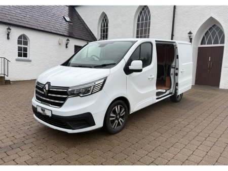 2023 Renault Trafic SL28 SporBUSINESS PLUS DCI €22,995 thumbnail