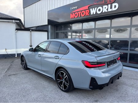 2025 BMW 3 Series - thumbnail 2