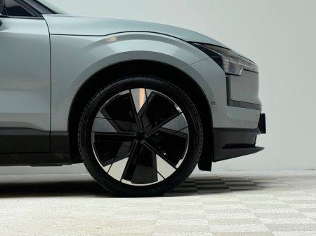 2024 Volvo EX30 ULTRA 69KWH *PAN ROOF* €35,990 thumbnail