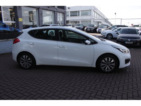 2016 Kia Ceed - thumbnail 3