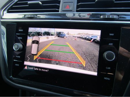 2023 Volkswagen Tiguan - thumbnail 11