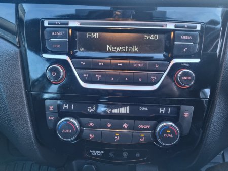 2015 Nissan Qashqai - thumbnail 8