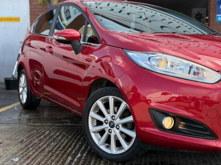 2016 Ford Fiesta - thumbnail 15