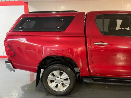 2018 Toyota Hilux DOUBLE CAB SR5 4DR DREW €29,950 thumbnail