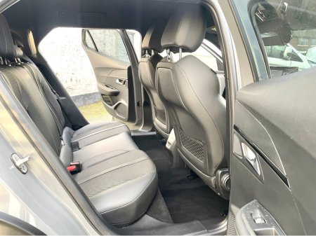 2024 Peugeot 2008 E2008 GT-LINE 50KWH 136BHP AUTO 5DR HATCHBACK €24,950 thumbnail