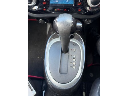 2015 Nissan Juke 1.6 TEKNA 115BHP 5DR AUTO €9,990 thumbnail