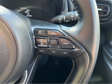 2024 Toyota Yaris - thumbnail 22