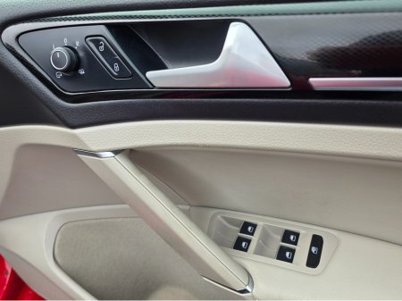 2015 Volkswagen Golf - thumbnail 9