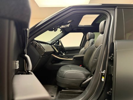 2026 Land Rover Range Rover Sport - thumbnail 16