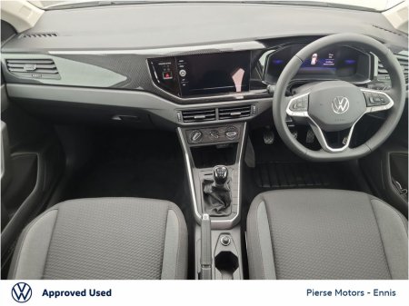2025 Volkswagen Polo - view 4