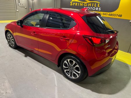 2016 Mazda Demio - thumbnail 3