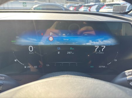 2025 Kia Sportage - thumbnail 11