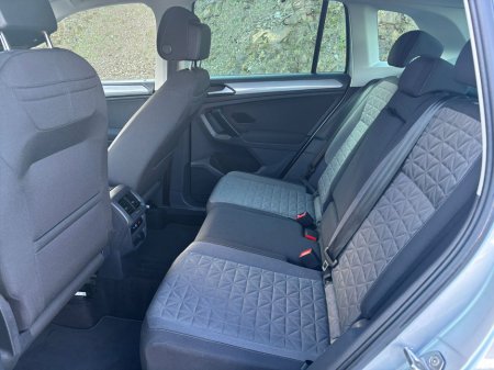 2023 Volkswagen Tiguan 2.0 TDI 150HP Life DSG €34,950 thumbnail