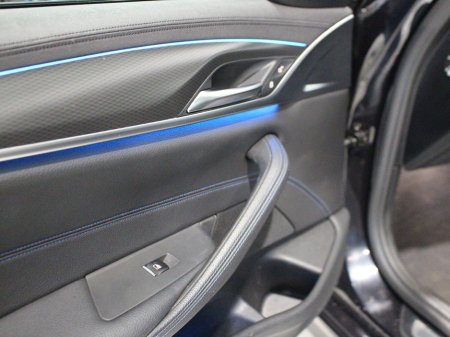 2021 BMW 5 Series - thumbnail 27