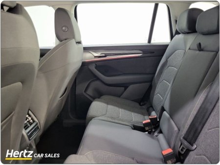 2024 Skoda Kodiaq SELECTION 150HP 2.0TDI Diesel Automatic €47,995 thumbnail