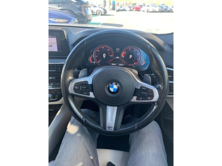 2017 BMW 5 Series - thumbnail 4