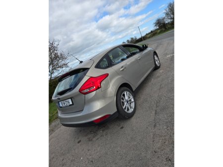 2015 Ford Focus - photo 6