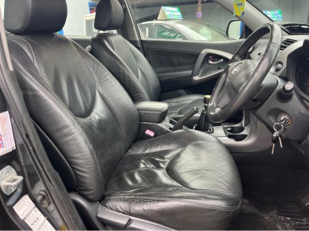 2006 Toyota Rav4 RAV4 2.2 D-4D XT4 134BHP 5DR €2,950 thumbnail