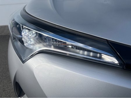 2018 Toyota C-HR 1.2T LUNA 4DR €17,495 thumbnail