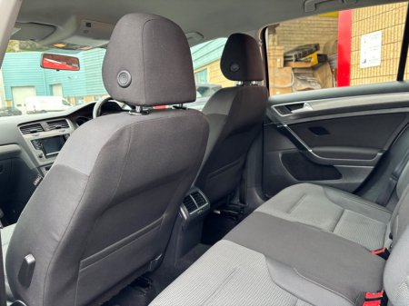 2014 Volkswagen Golf - thumbnail 12