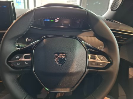 2026 Peugeot 2008 - thumbnail 16