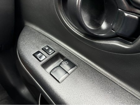 2016 Nissan Micra - thumbnail 18