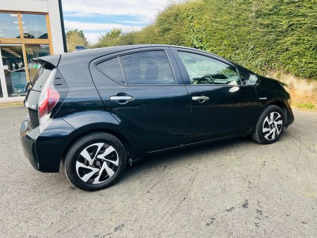 2020 Toyota Aqua - thumbnail 11