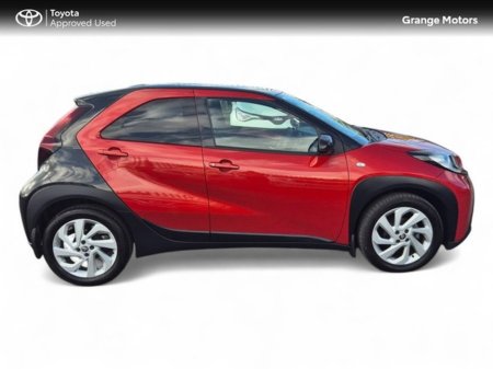 2022 Toyota Aygo X 1.0LTR PETROL DESIGN*LOW MILEAGE* €16,950 thumbnail