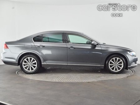 2016 Volkswagen Passat - thumbnail 2