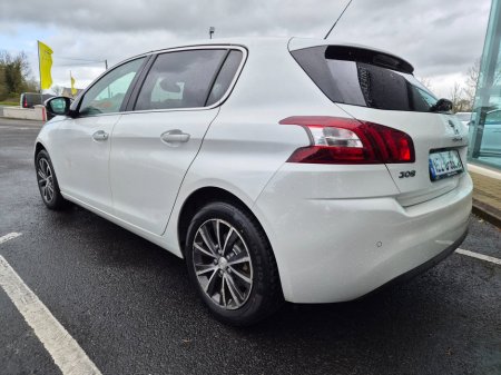 2015 Peugeot 308 - thumbnail 5