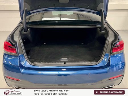 2023 BMW 5 Series - thumbnail 10