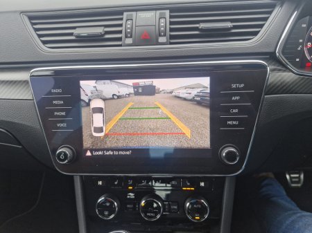 2020 Skoda Superb - thumbnail 17