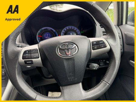 2012 Toyota Auris - thumbnail 13