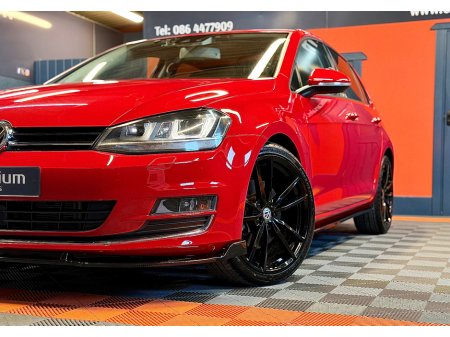 2015 Volkswagen Golf 1.4 TSI 5DR 150HP Highline €15,900 thumbnail
