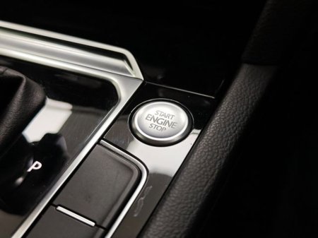 2018 Volkswagen Passat - thumbnail 29