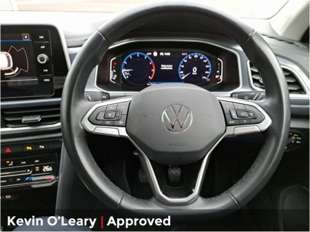 2024 Volkswagen T-Roc 1.0 TSi STYLE PLUS €30,900 thumbnail