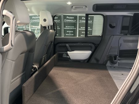 2025 Land Rover Defender 110 D350 DIESEL *N1 Commerical €98,750 thumbnail