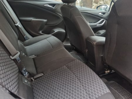 2017 Vauxhall Astra  €5,299 thumbnail
