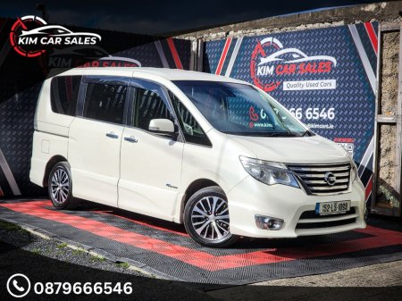 2015 Nissan Serena for sale