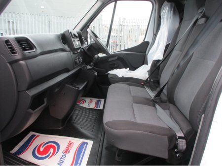 2021 Nissan NV400 - thumbnail 14