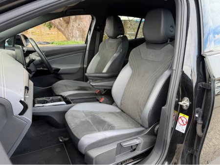 2023 Volkswagen ID.4 - thumbnail 28