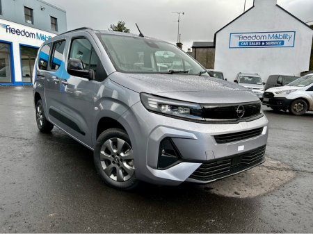 2026 Opel Combo Life TAXI WHEELCHAIR ACCESSIBLE 7 SEATER AUTOMATIC €58,995