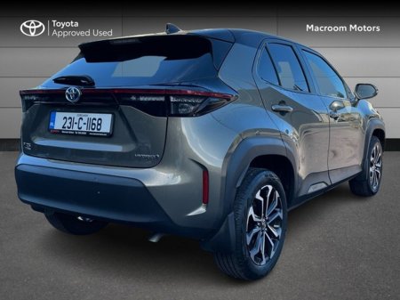 2023 Toyota Yaris Cross - thumbnail 2