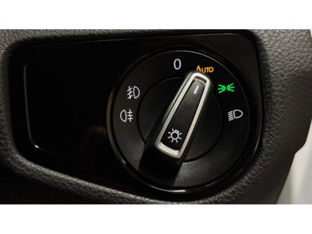 2019 Volkswagen Golf Highline €19,850 thumbnail