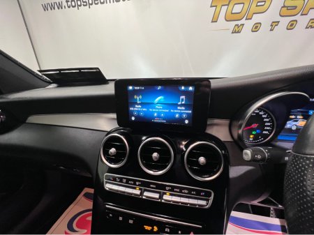 2020 Mercedes-Benz GL Class 200 D COUPE 5DR AUTO €38,900 thumbnail