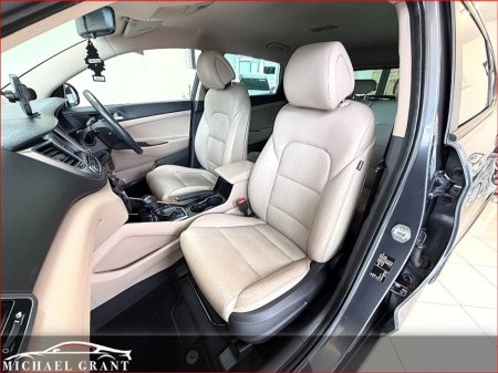 2018 Hyundai Tucson - thumbnail 17