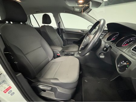 2013 Volkswagen Golf *VOLKSWAGEN GOLF* *TSI* *DSG* *LOW MILEAGE* *REVERSE CAMERA* *PARKING SENSORS* *AUTO LIGHTS* *AUTO HOLD* *6 MONTHS WARRANTY* *TRADE INS WELCOME €10,950 thumbnail