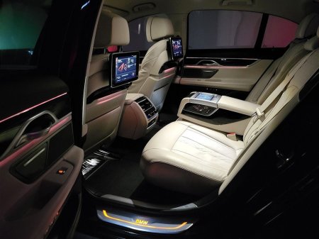 2020 BMW 7 Series - thumbnail 22