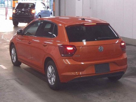 2020 Volkswagen Polo HIGH LINE - FACTORY ALLOYS - COLOUR CODED INTERIOR - REVERSE CAMERA €17,950 thumbnail