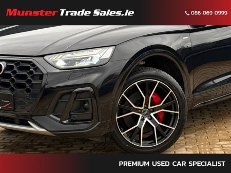 2022 Audi Q5 S Line 50 TFSI E Competition €44,500